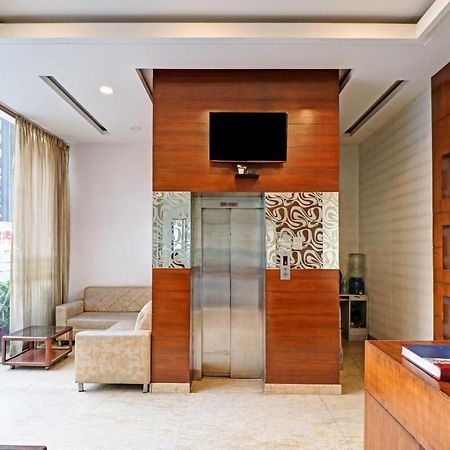 Airport Hotel Goodluck Нью-Дели Экстерьер фото