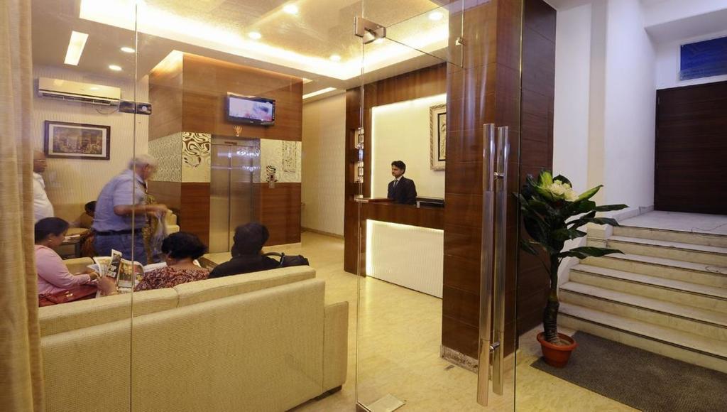Airport Hotel Goodluck Нью-Дели Экстерьер фото